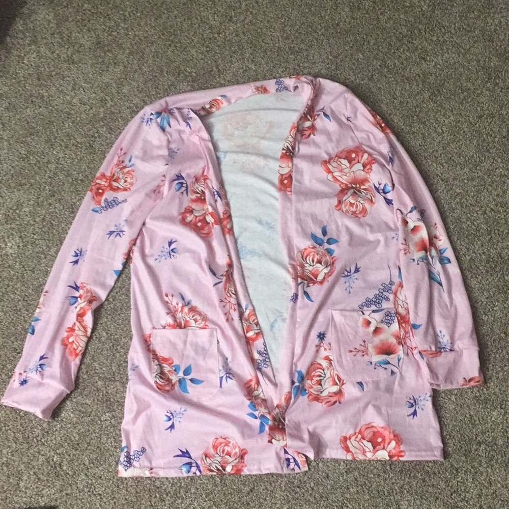 New boutique plus size floral cardigan